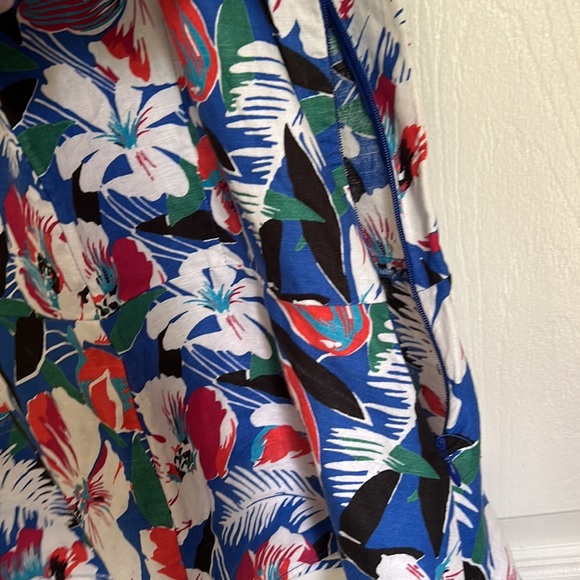 Tropical JCrew Blouse - Picture 4 of 4